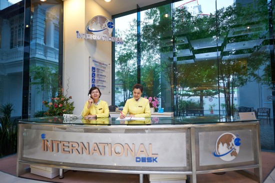 International-Desk